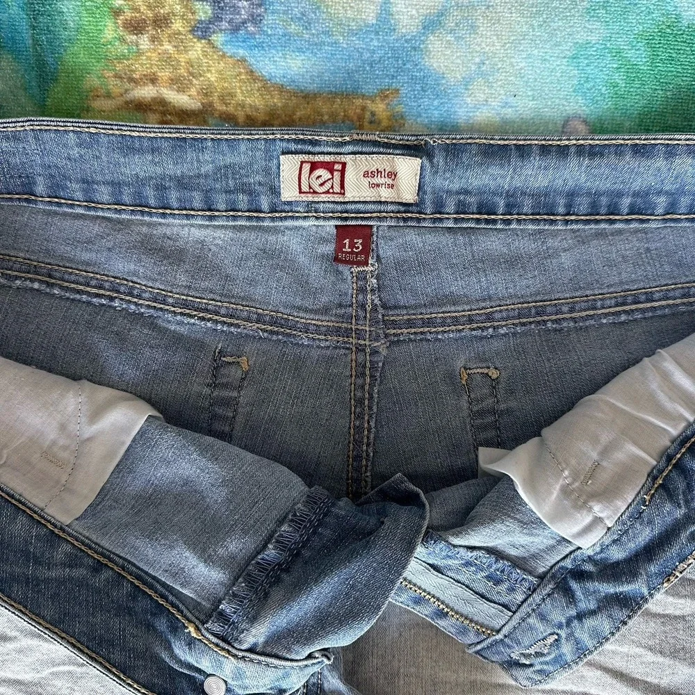 Lei Ashley Jean Shorts Junior Size 13 Blue Jean Lace Trim Shorts Boho Mid Rise